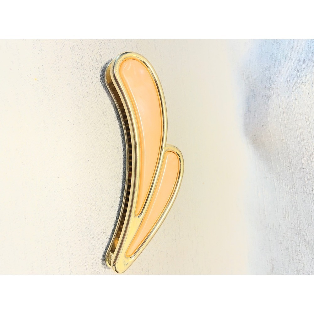 Vintage 1988 LN Gold Tone Peach Enamel Banana Hair Clip Retro Accessory Taiwan